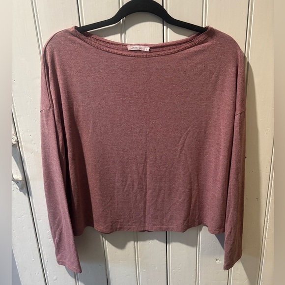 Tops - 💕3/$25💕 Antistar Long Sleeve